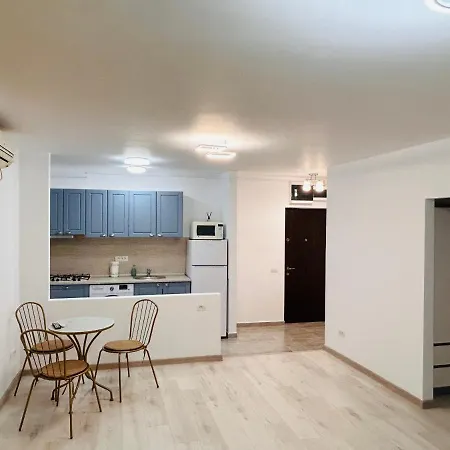 Modern Studio Near The Old Town Center, Subway, Park And Mall Apartment *